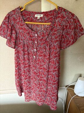 Max Studio Red Floral Button-Up Short Sleeve Blouse